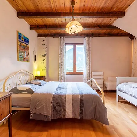 Chapo Julo Apartmán Giez